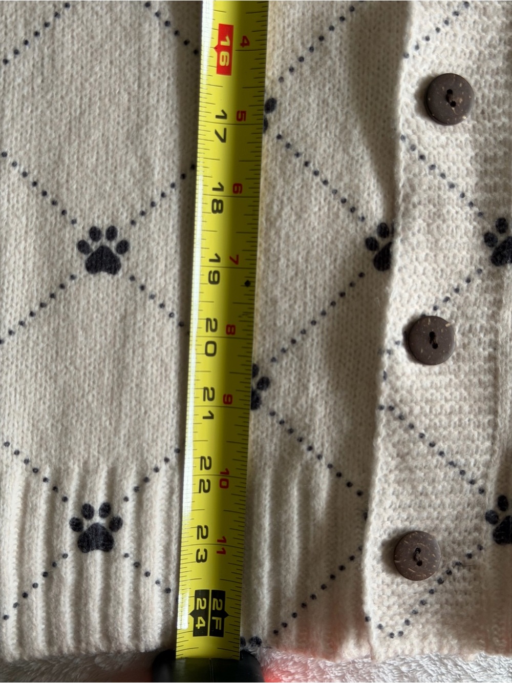 🐾 Dog Paw Print Button-Up Sweater Cardigan Cream/Ivory Cozy Long Sleeve - Picture 6 of 7